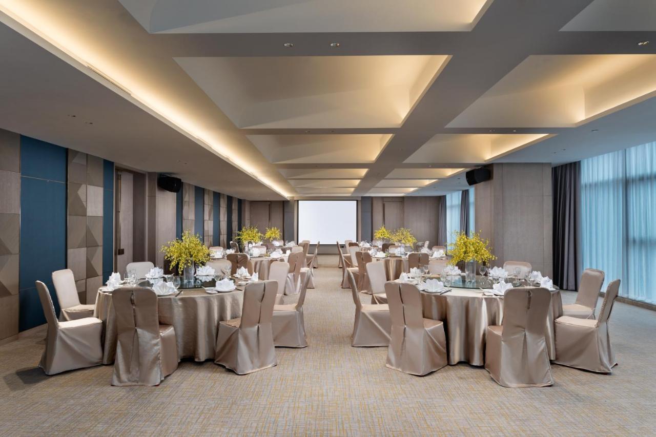 Holiday Inn Guiyang City Center By Ihg Екстериор снимка